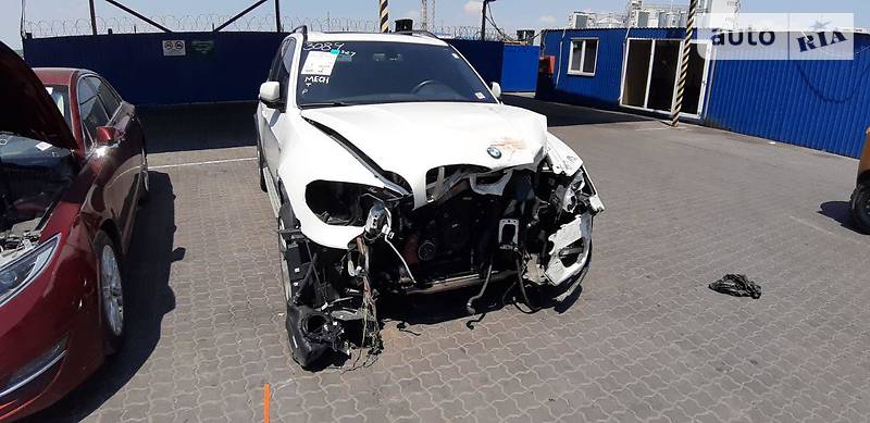 Внедорожник / Кроссовер BMW X5 2013 в Киеве