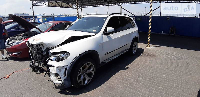 Внедорожник / Кроссовер BMW X5 2013 в Киеве