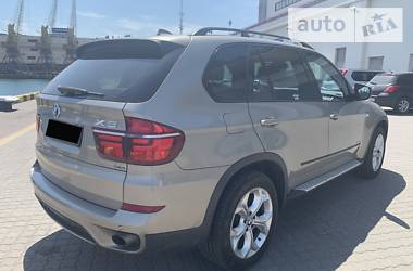 Позашляховик / Кросовер BMW X5 2011 в 