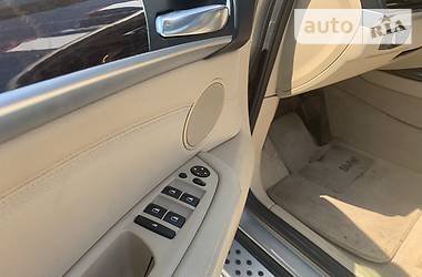 Позашляховик / Кросовер BMW X5 2011 в 