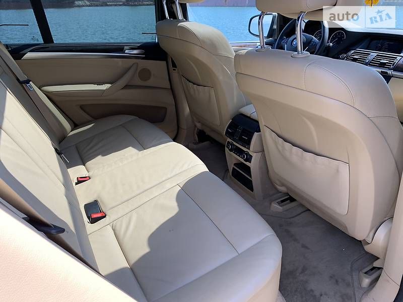 Позашляховик / Кросовер BMW X5 2011 в Києві