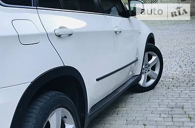 Внедорожник / Кроссовер BMW X5 2010 в Ивано-Франковске