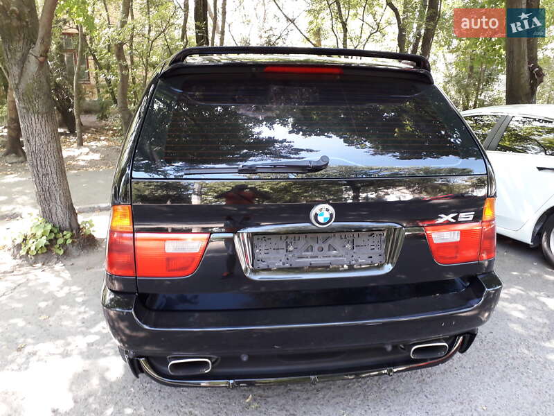 Внедорожник / Кроссовер BMW X5 2003 в Черноморске