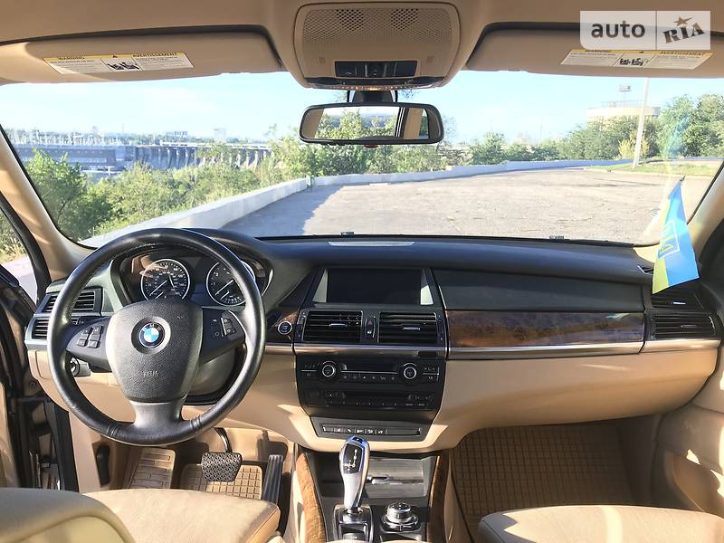 Позашляховик / Кросовер BMW X5 2010 в Запоріжжі