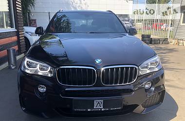 Позашляховик / Кросовер BMW X5 2016 в 