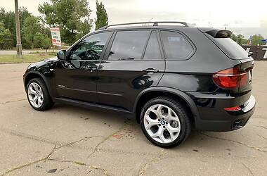 Внедорожник / Кроссовер BMW X5 2012 в Киеве