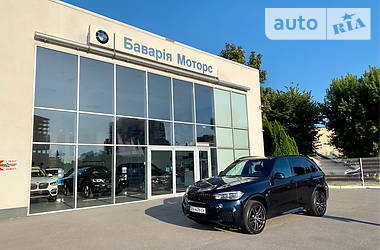 Позашляховик / Кросовер BMW X5 2015 в  фото 26 Позашляховик / Кросовер BMW X5 2015 в