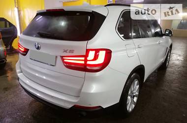 Позашляховик / Кросовер BMW X5 2015 в 