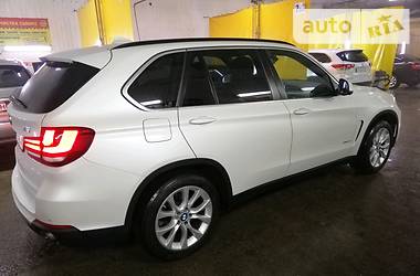 Позашляховик / Кросовер BMW X5 2015 в 