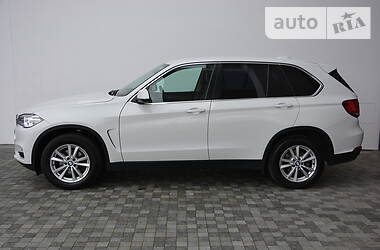 Позашляховик / Кросовер BMW X5 2017 в 