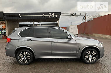 Внедорожник / Кроссовер BMW X5 2015 в Киеве