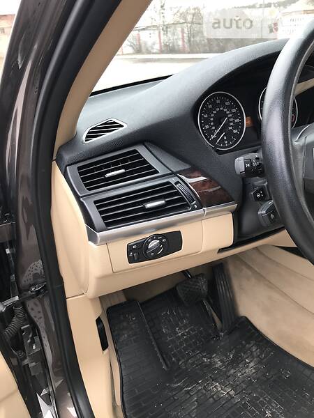 Позашляховик / Кросовер BMW X5 2011 в Харкові фото 33 Позашляховик / Кросовер BMW X5 2011 в Харкові