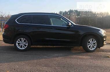 Позашляховик / Кросовер BMW X5 2013 в 