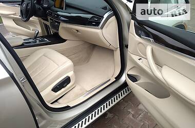 Позашляховик / Кросовер BMW X5 2014 в 