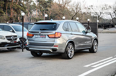 Позашляховик / Кросовер BMW X5 2014 в 