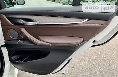 Позашляховик / Кросовер BMW X5 2017 в 
