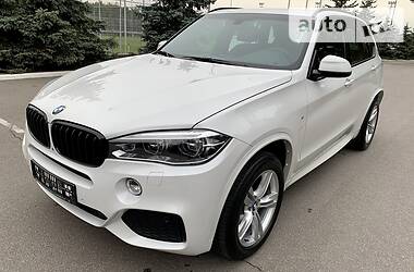 Позашляховик / Кросовер BMW X5 2017 в 