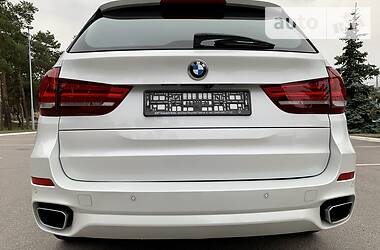 Позашляховик / Кросовер BMW X5 2017 в 