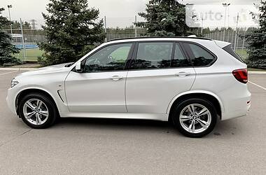 Позашляховик / Кросовер BMW X5 2017 в 