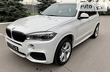 Позашляховик / Кросовер BMW X5 2017 в 
