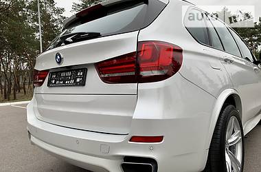 Позашляховик / Кросовер BMW X5 2017 в 