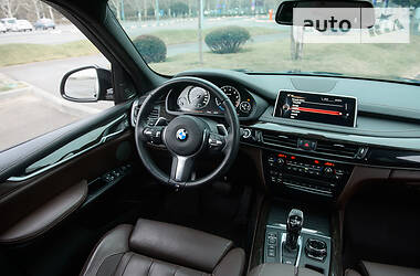 Позашляховик / Кросовер BMW X5 2015 в 