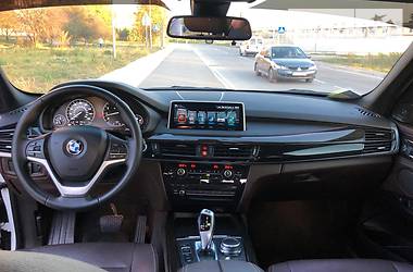Позашляховик / Кросовер BMW X5 2017 в 