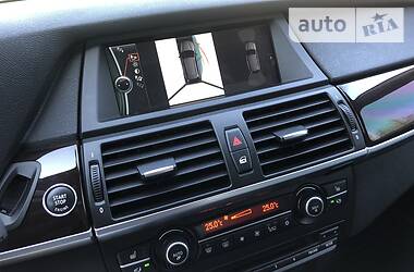 Позашляховик / Кросовер BMW X5 2011 в 