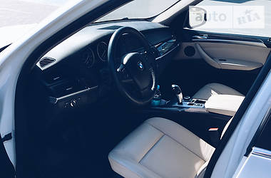 Позашляховик / Кросовер BMW X5 2013 в 