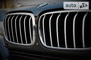 Позашляховик / Кросовер BMW X5 2017 в 