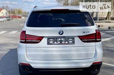 Позашляховик / Кросовер BMW X5 2015 в 