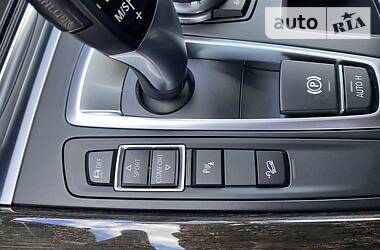 Позашляховик / Кросовер BMW X5 2015 в 