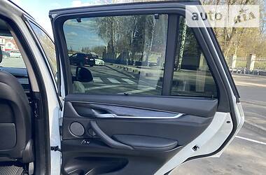 Позашляховик / Кросовер BMW X5 2015 в 