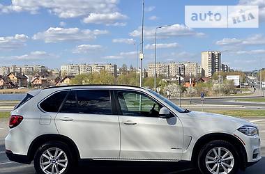 Позашляховик / Кросовер BMW X5 2015 в 