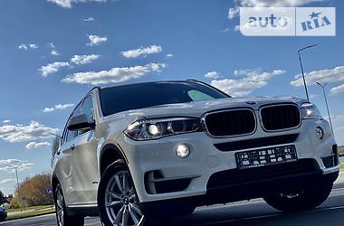 Позашляховик / Кросовер BMW X5 2015 в 
