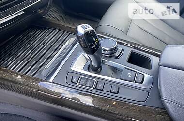 Позашляховик / Кросовер BMW X5 2015 в 