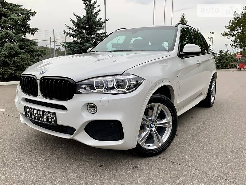 Позашляховик / Кросовер BMW X5 2017 в 