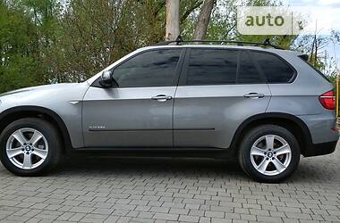 Внедорожник / Кроссовер BMW X5 2010 в Калуше