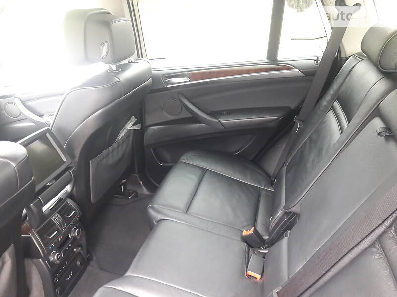 Позашляховик / Кросовер BMW X5 2013 в Полтаві фото 40 Позашляховик / Кросовер BMW X5 2013 в Полтаві