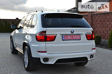 Внедорожник / Кроссовер BMW X5 2011 в Ровно