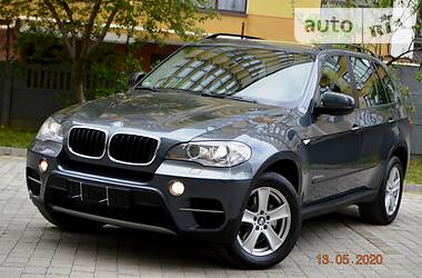 Позашляховик / Кросовер BMW X5 2011 в 
