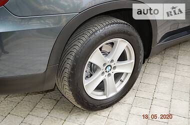 Позашляховик / Кросовер BMW X5 2011 в 