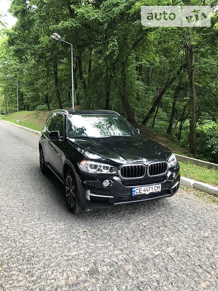 Позашляховик / Кросовер BMW X5 2018 в Чернівцях