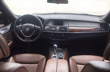 Внедорожник / Кроссовер BMW X5 2011 в Запорожье
