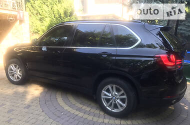 Позашляховик / Кросовер BMW X5 2016 в 