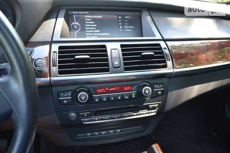 Позашляховик / Кросовер BMW X5 2010 в Києві