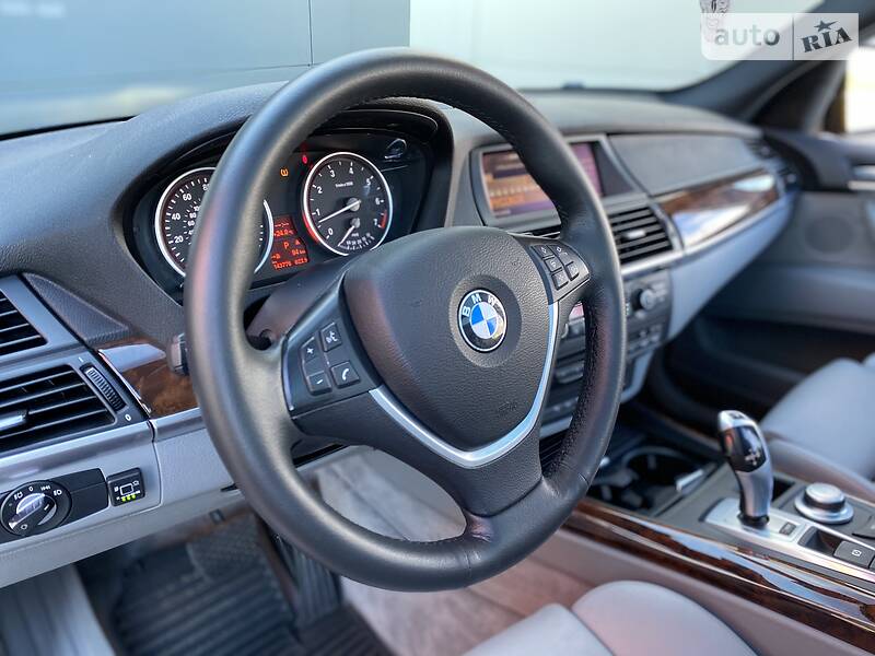 Позашляховик / Кросовер BMW X5 2008 в Києві