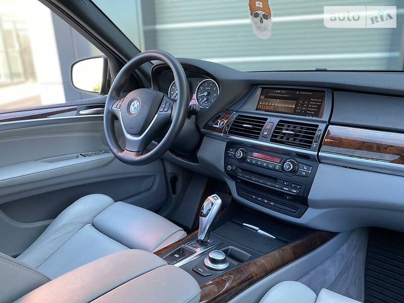 Позашляховик / Кросовер BMW X5 2008 в Києві