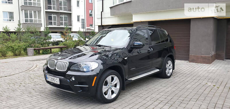 Позашляховик / Кросовер BMW X5 2011 в Івано-Франківську