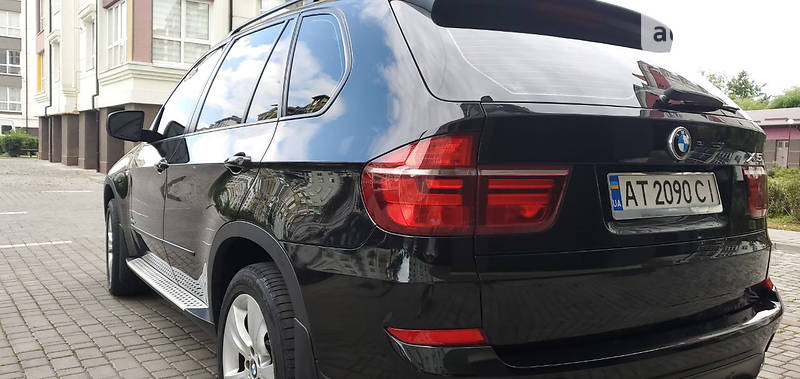 Позашляховик / Кросовер BMW X5 2011 в Івано-Франківську